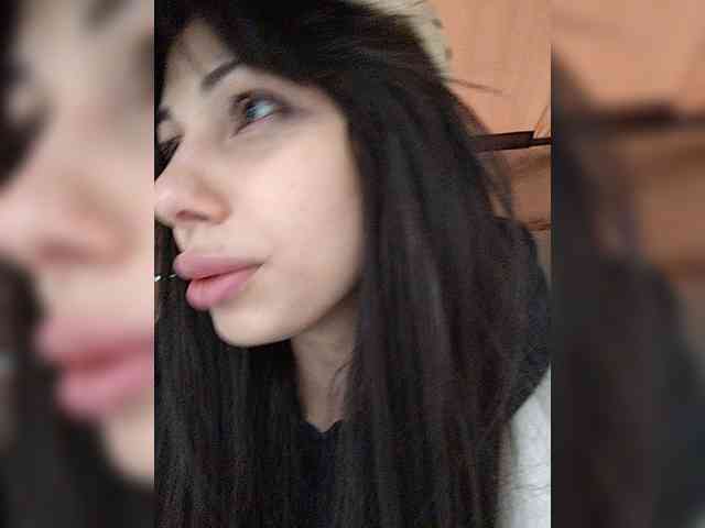 Tinablackkk webcam