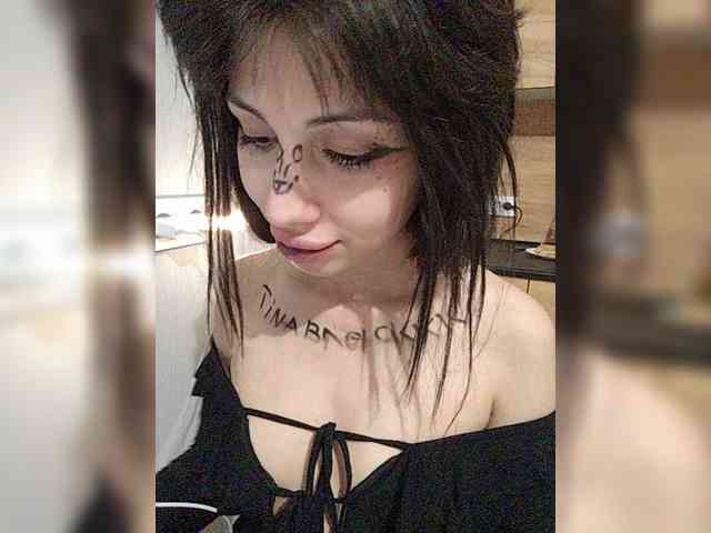 Tinablackkk webcam