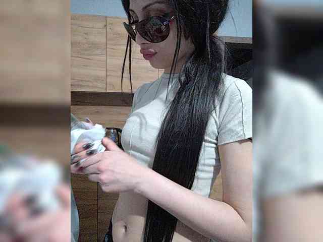 Tinablackkk webcam