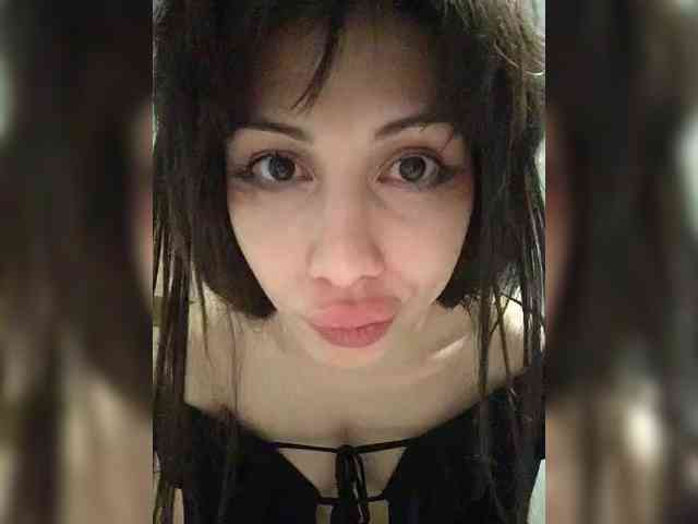 Tinablackkk webcam