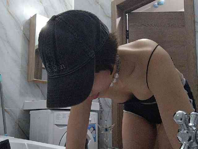 Tinablackkk webcam