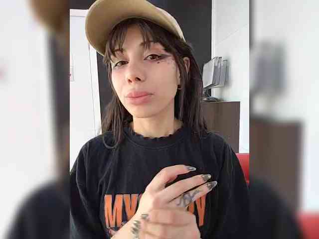 Tinablackkk webcam