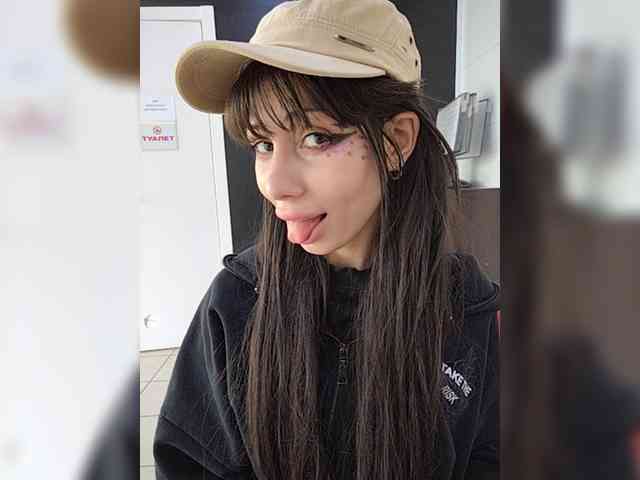 Tinablackkk webcam