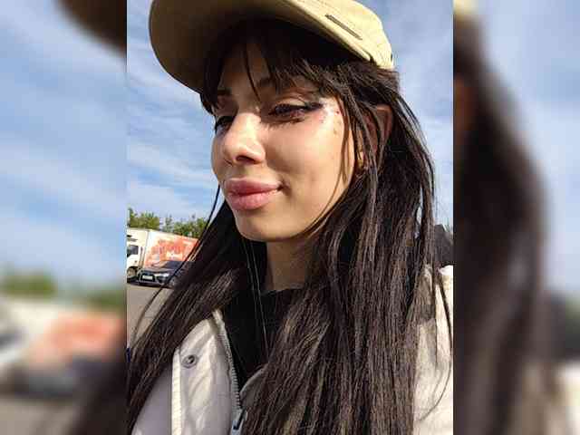 Tinablackkk webcam