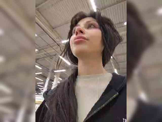 Модель: Tinablackkk