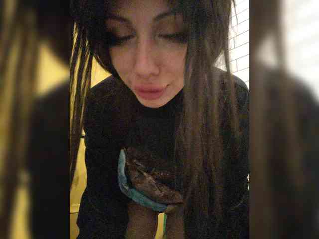 Tinablackkk webcam