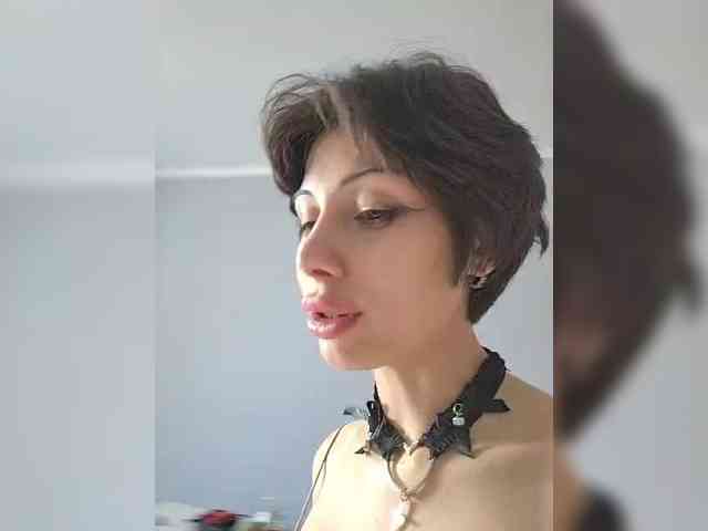 Tinablackkk webcam