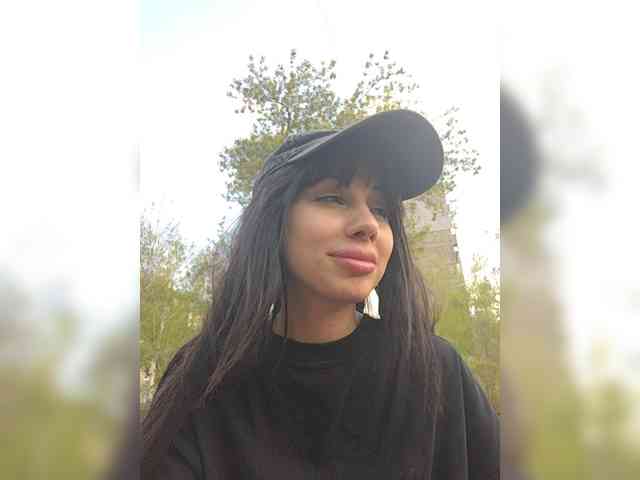 Tinablackkk webcam