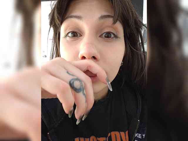 Tinablackkk webcam