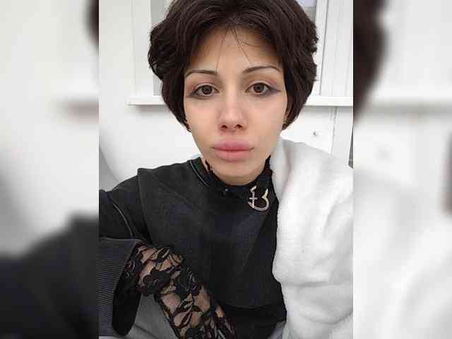 Tinablackkk webcam