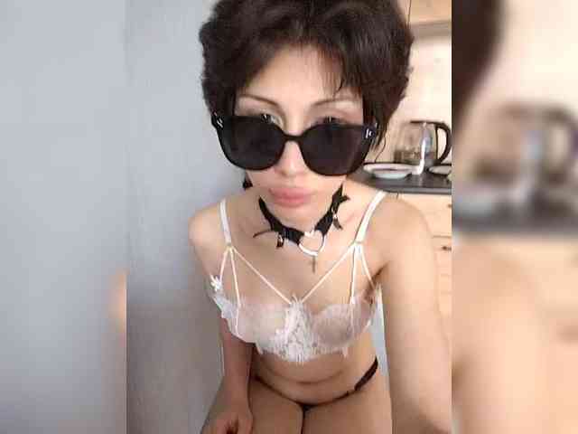 Tinablackkk webcam