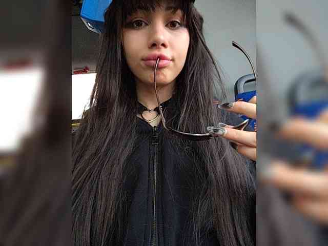Tinablackkk webcam