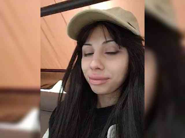 Tinablackkk webcam