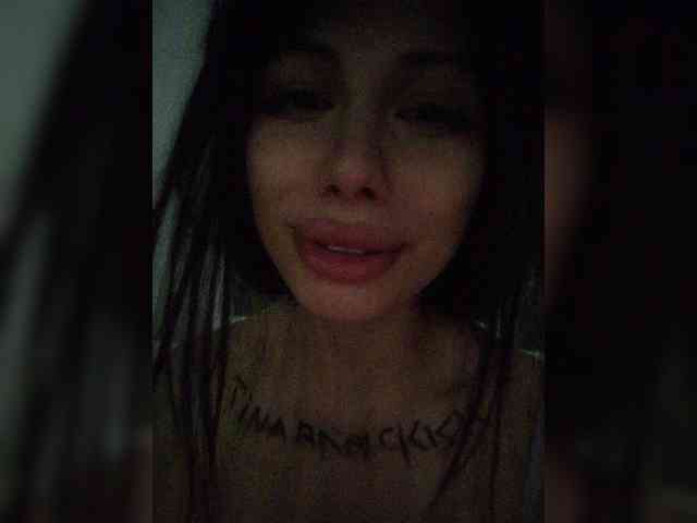 Tinablackkk webcam
