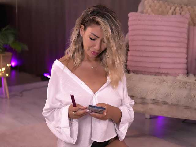 SophiaPotts live cam on BongaCams