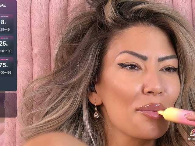 SophiaPotts live cam on BongaCams
