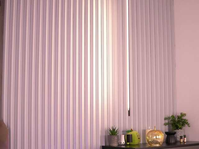 SophiaPotts live cam preview