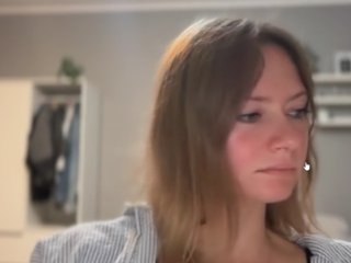 kissMillie Porn Show