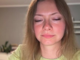 kissMillie Porn Show