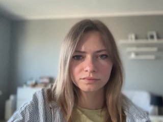 kissMillie Porn Show