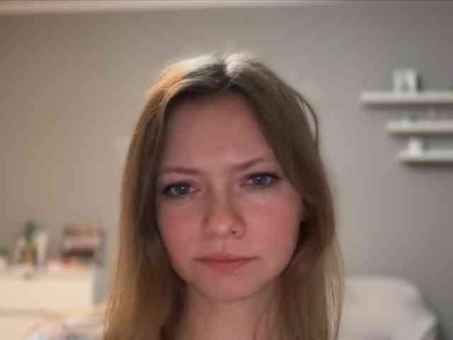 kissMillie webcam