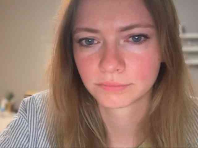 kissMillie webcam