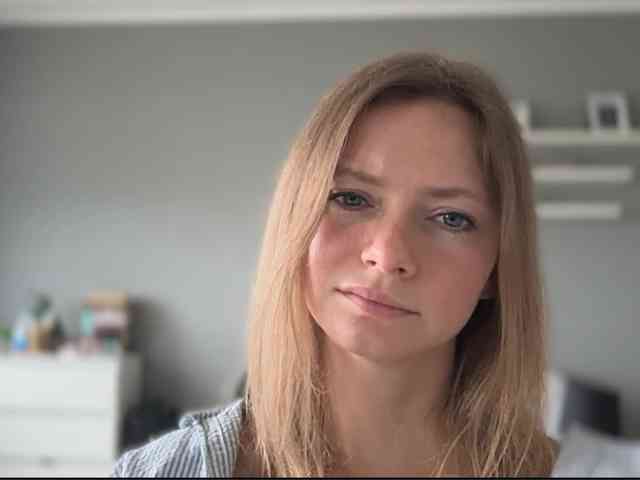 kissMillie webcam