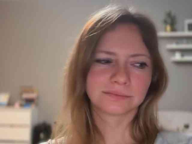kissMillie webcam