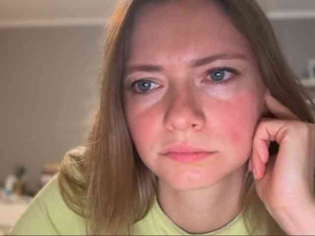 kissMillie webcam