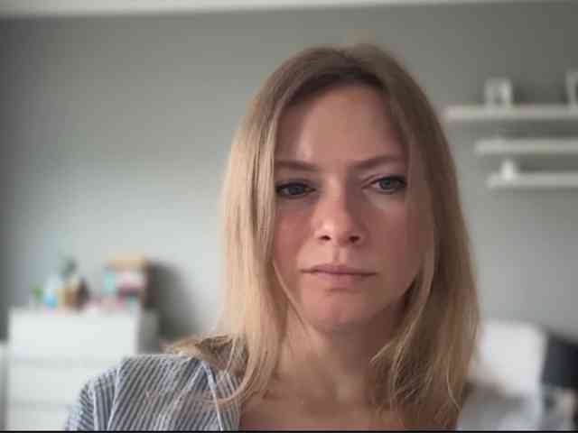 kissMillie webcam