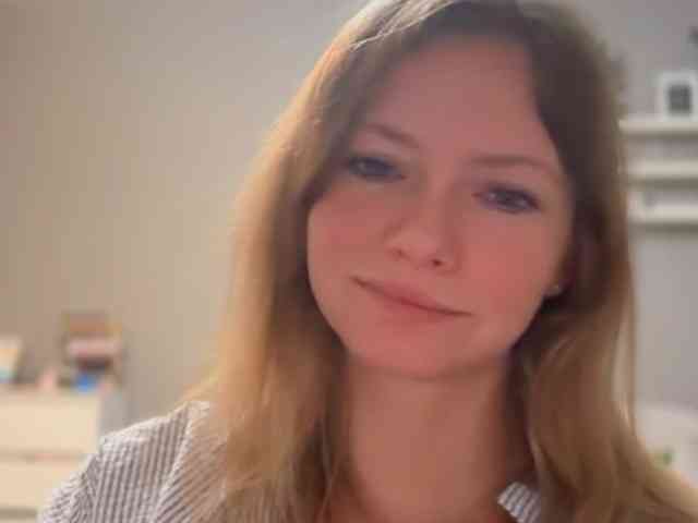 kissMillie webcam