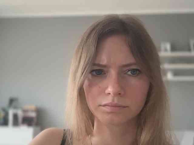 kissMillie webcam