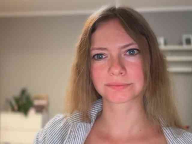 kissMillie webcam