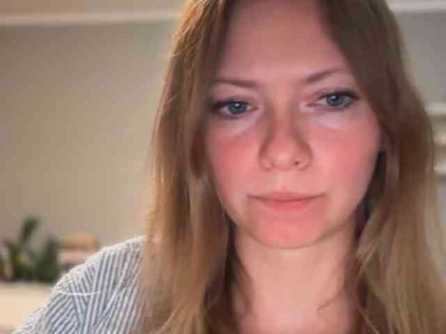 kissMillie webcam