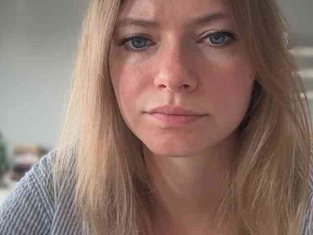 kissMillie webcam
