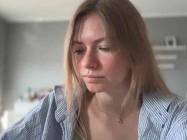 Model: kissMillie