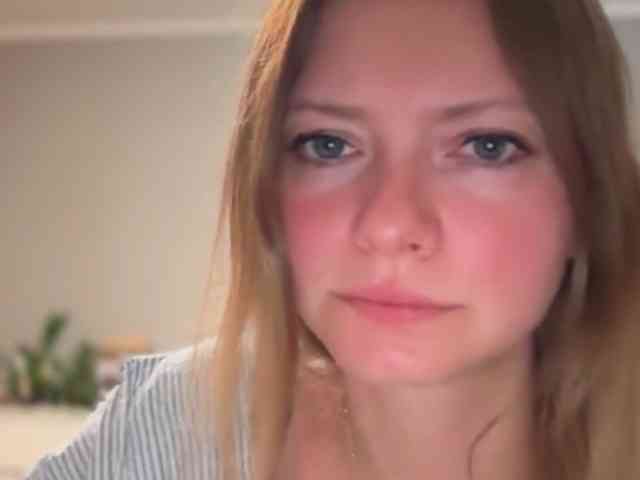 kissMillie webcam