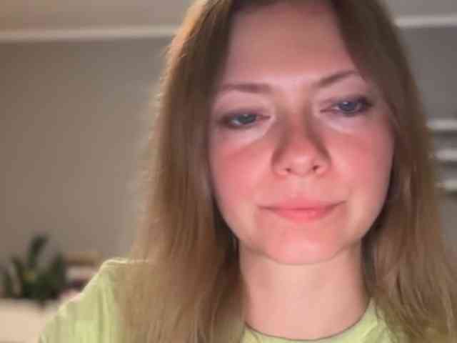 kissMillie webcam