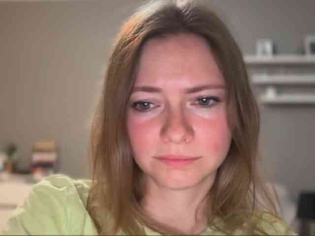 kissMillie webcam
