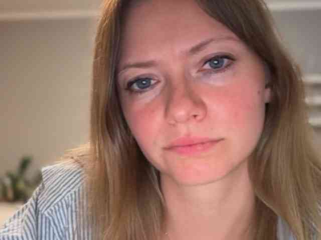 kissMillie webcam