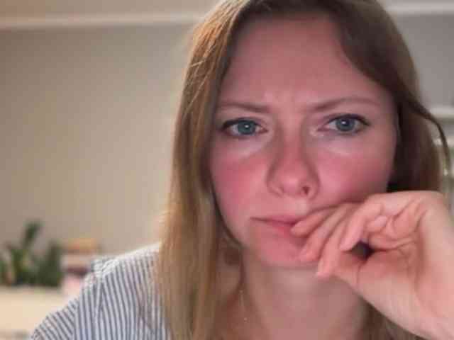 kissMillie webcam