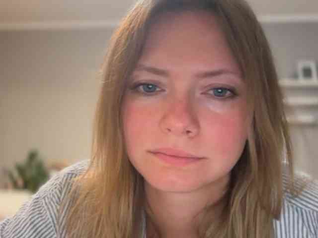 kissMillie webcam