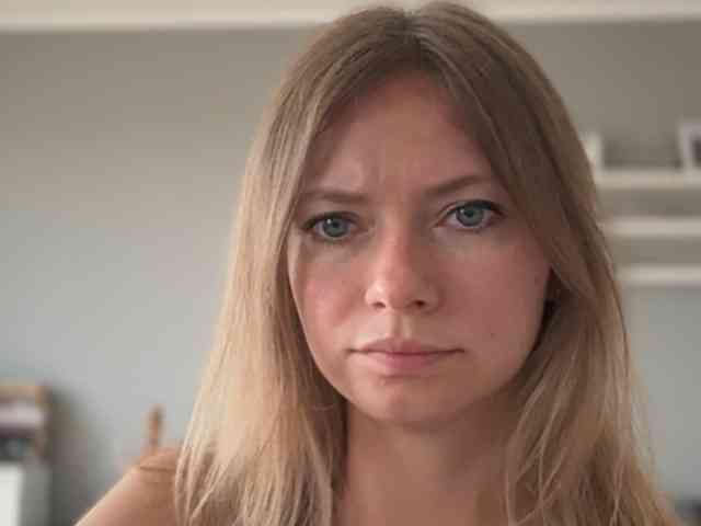 kissMillie webcam