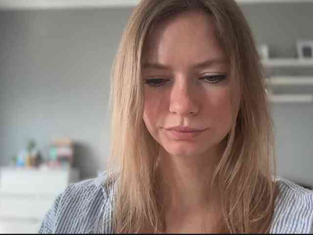 kissMillie webcam