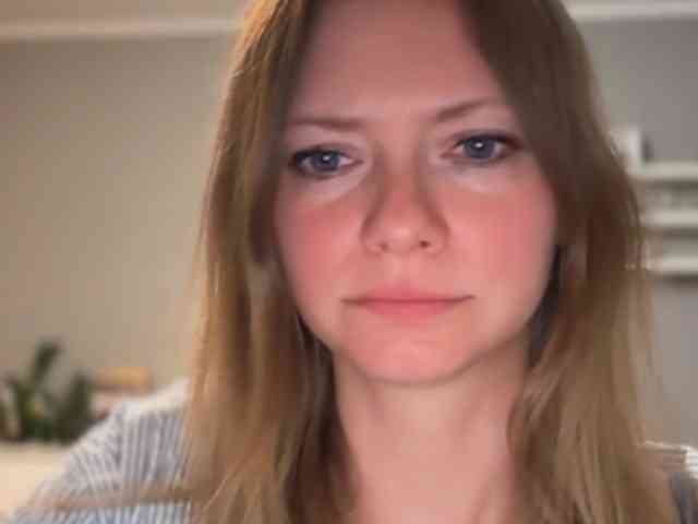 kissMillie webcam