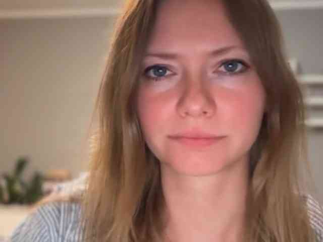 kissMillie webcam