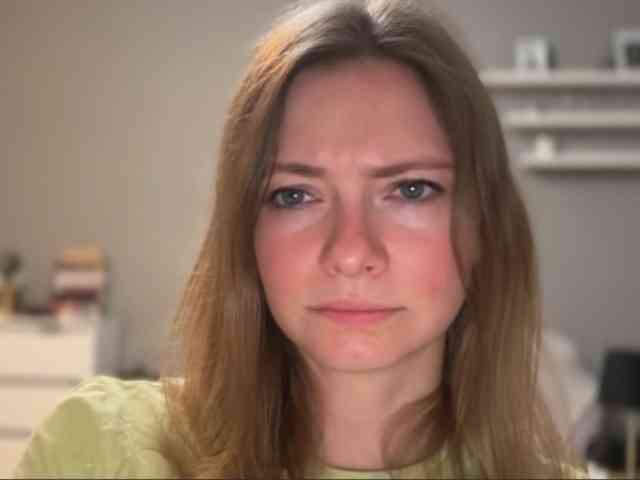 kissMillie webcam