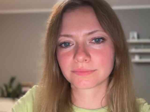 kissMillie webcam