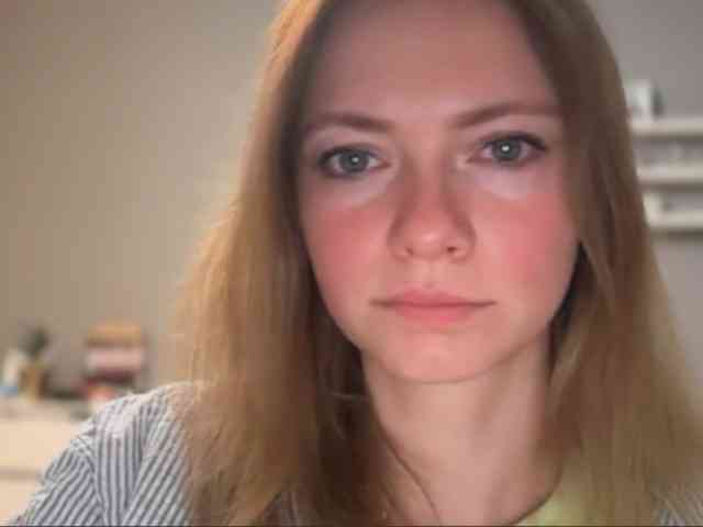 kissMillie webcam