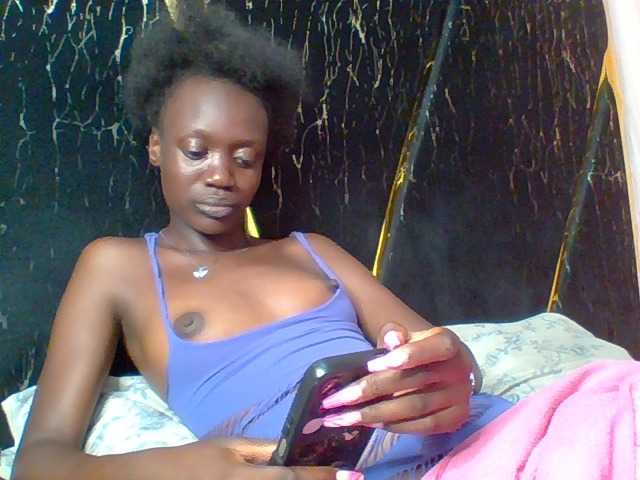 slimebony live cam on BongaCams